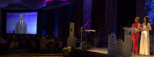 Mayor Ron Nirenberg speaks at the Red & White Ball 2023