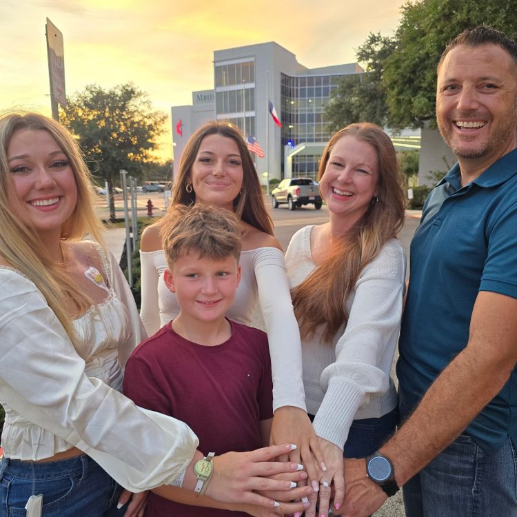 Halo Botha and her family